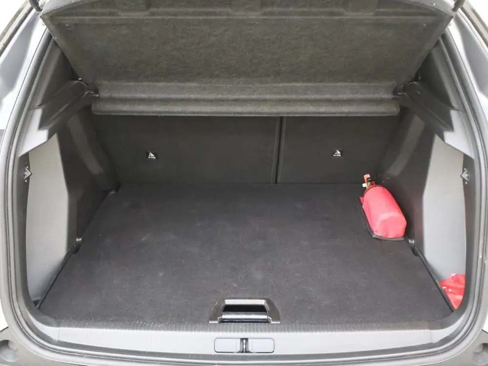 Peugeot 2008 1.2 Hybrid (136Pk) GT Camera LED Trekhaak uit 2025, foto 9