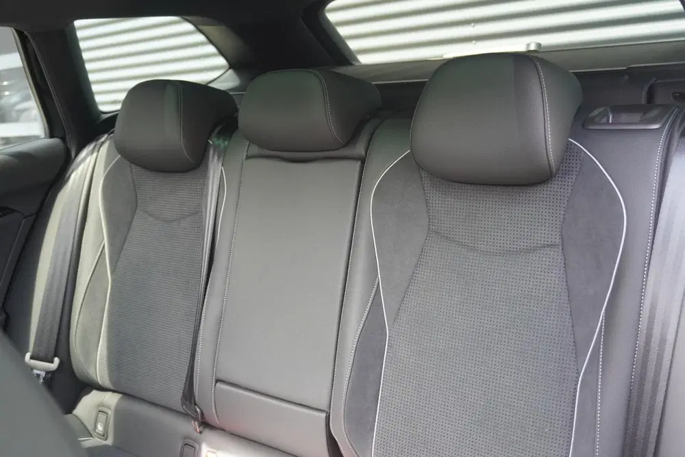 Skoda Superb 1.5 TSI 204pk PHEV Sportline Business uit 2026, foto 15