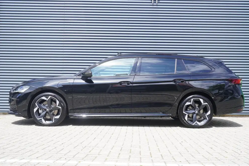 Skoda Superb 1.5 TSI 204pk PHEV Sportline Business uit 2026, foto 5