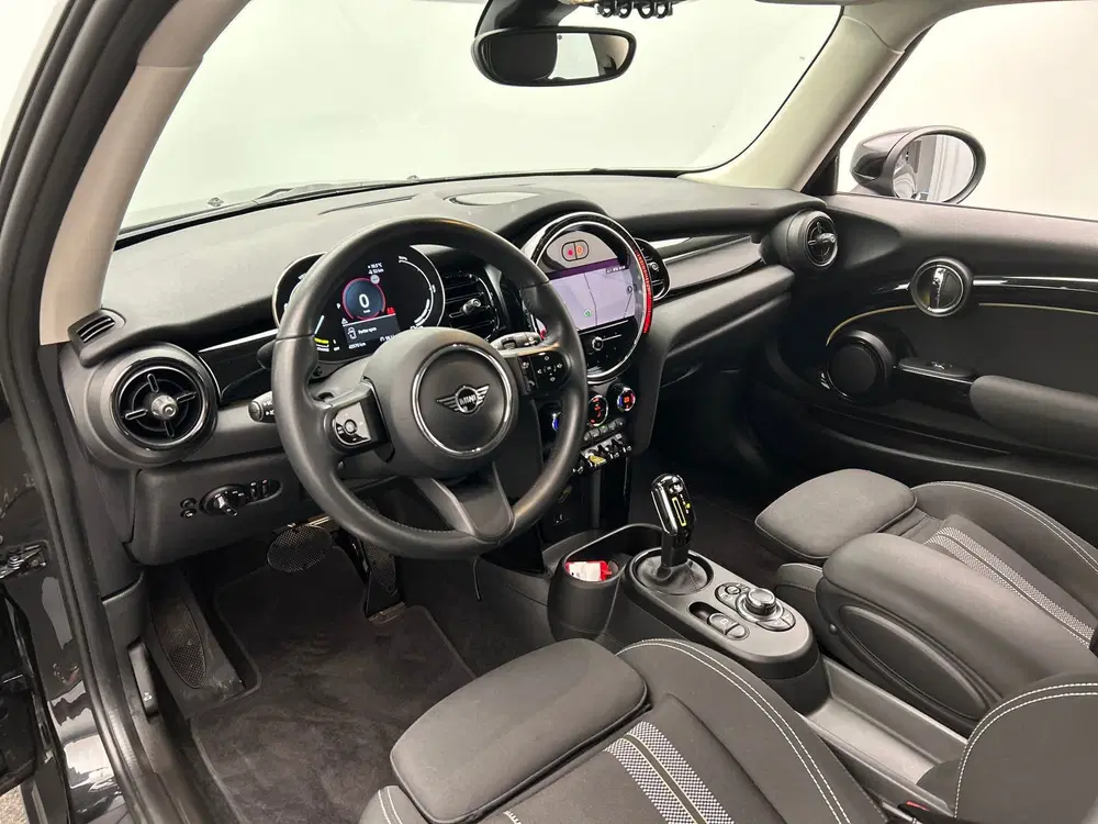 Mini Electric Essential 33 kWh uit 2022, foto 15