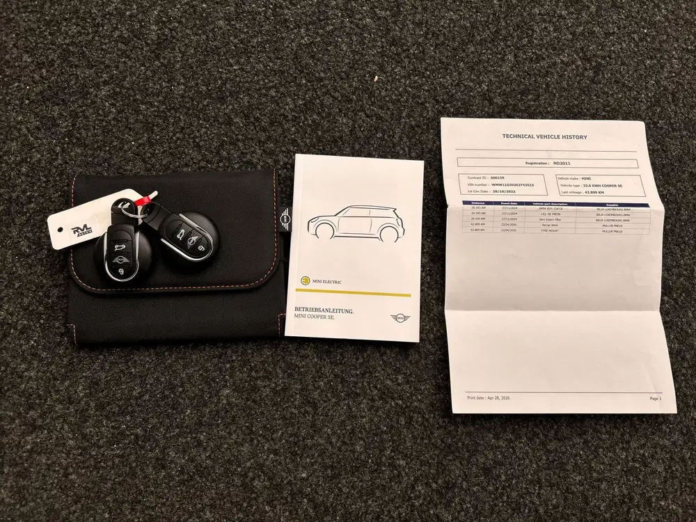 Mini Electric Essential 33 kWh uit 2022, foto 8