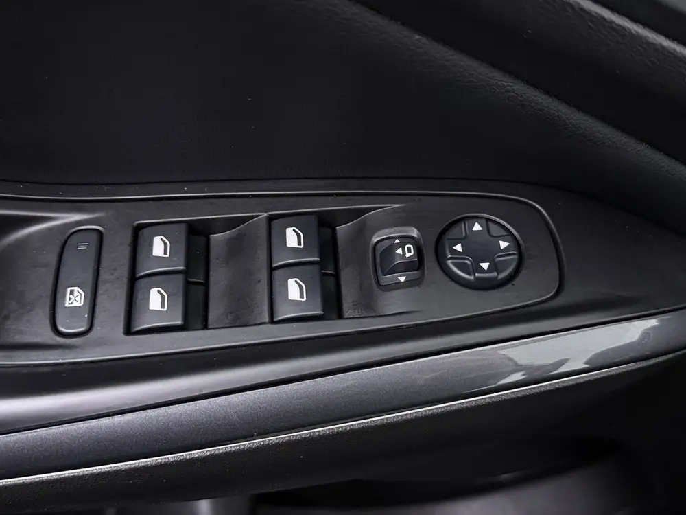 Opel Grandland X 1.2 Turbo Business Elegance uit 2021, foto 4