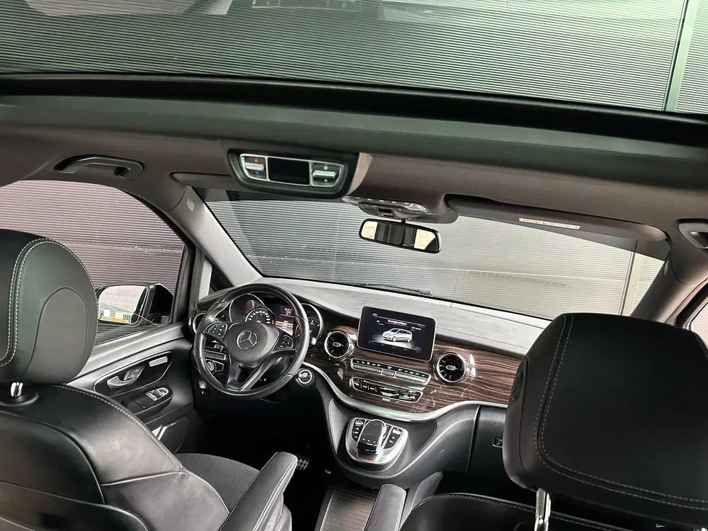 Mercedes-Benz V-Klasse Benz V-Klasse Klasse V300d AMG uit 2019, foto 14