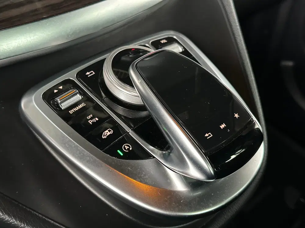 Mercedes-Benz V-Klasse Benz V-Klasse Klasse V300d AMG uit 2019, foto 16