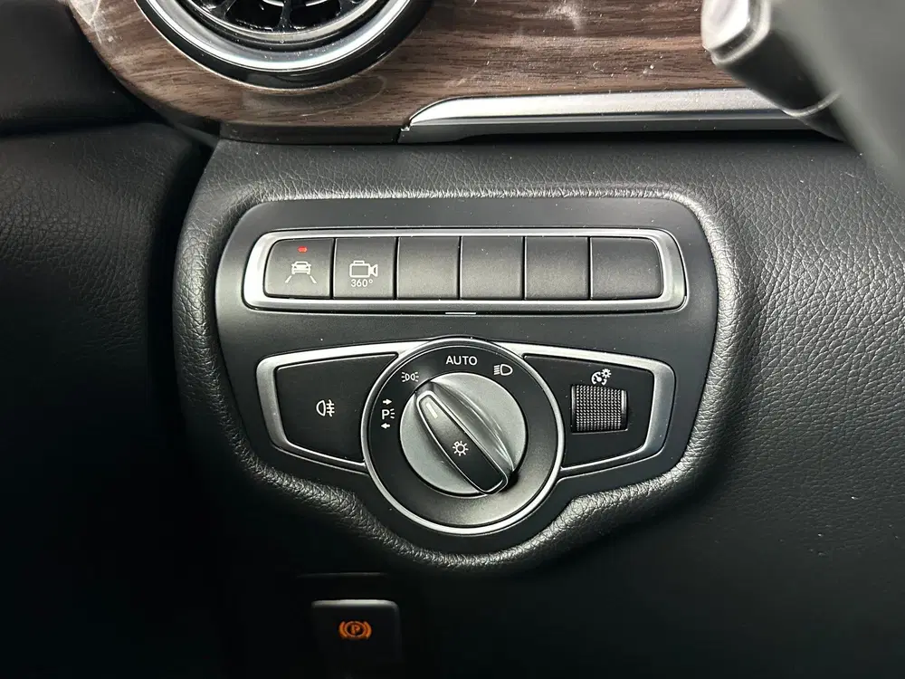 Mercedes-Benz V-Klasse Benz V-Klasse Klasse V300d AMG uit 2019, foto 18