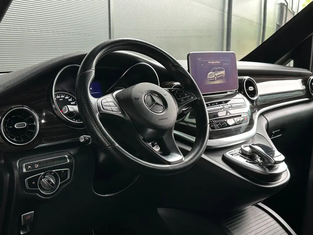 Mercedes-Benz V-Klasse Benz V-Klasse Klasse V300d AMG uit 2019, foto 7
