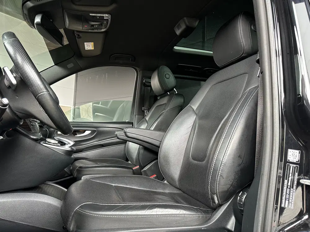 Mercedes-Benz V-Klasse Benz V-Klasse Klasse V300d AMG uit 2019, foto 8