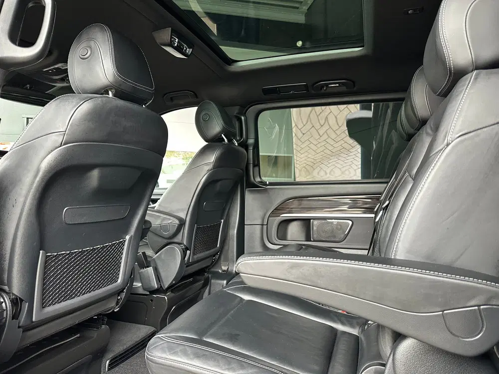 Mercedes-Benz V-Klasse Benz V-Klasse Klasse V300d AMG uit 2019, foto 9