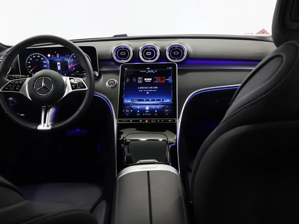 Mercedes-Benz C-Klasse 180 Luxury Line Panoramadak uit 2024, foto 8