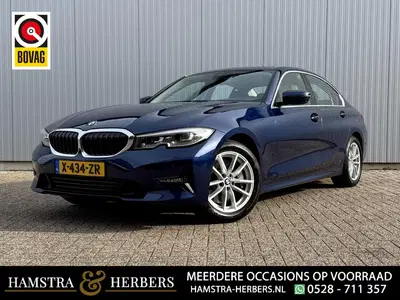 BMW 3-serie 330i High Executive Edition blauw uit 2019