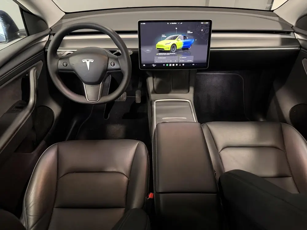 Tesla Model Y Long Range AWD 75 kWh uit 2023, foto 8