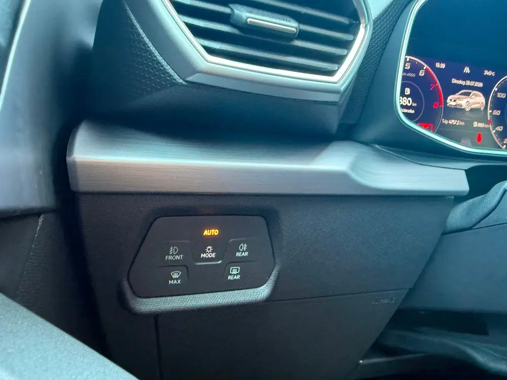 SEAT Leon 1.0 eTSI FR Business Intense uit 2023, foto 10
