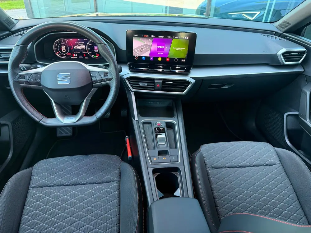 SEAT Leon 1.0 eTSI FR Business Intense uit 2023, foto 2