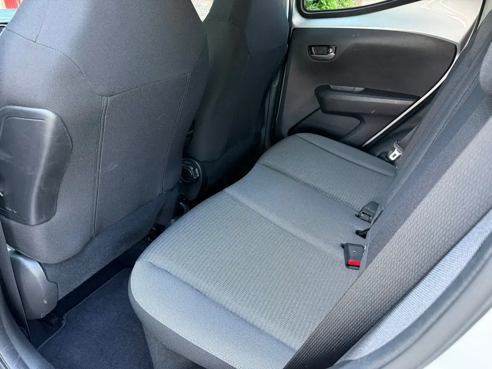 Toyota Aygo 1.0 VVT-i x-joy uit 2021, foto 19