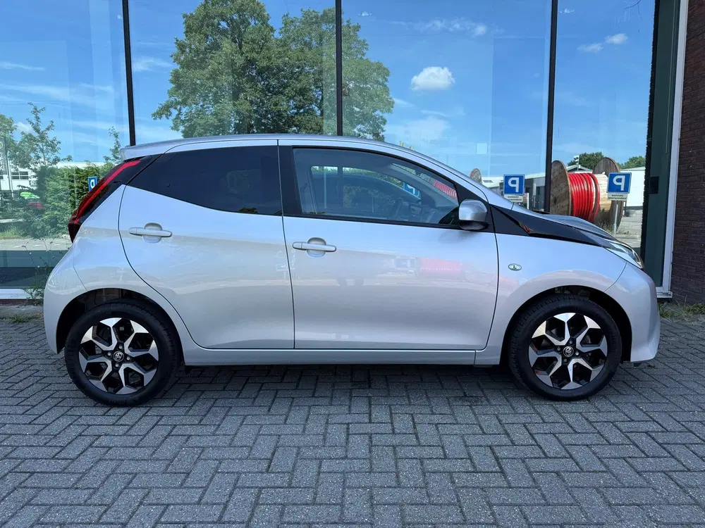 Toyota Aygo 1.0 VVT-i x-joy uit 2021, foto 20