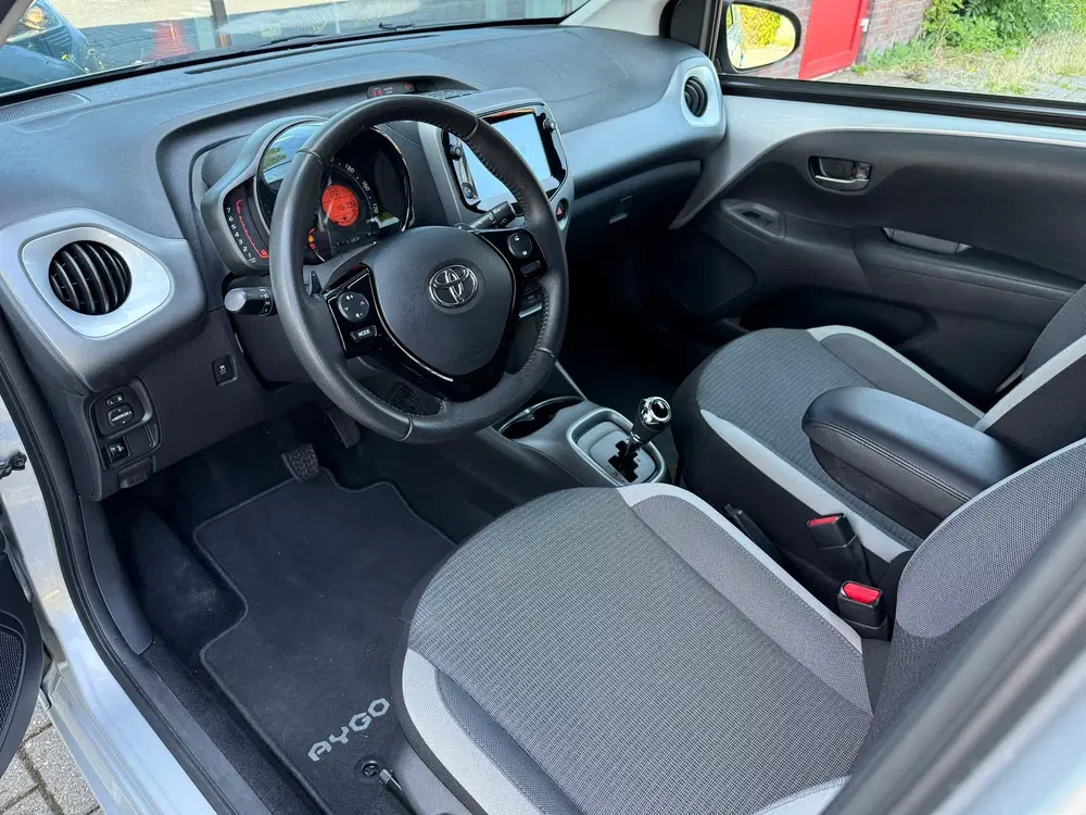 Toyota Aygo 1.0 VVT-i x-joy uit 2021, foto 9