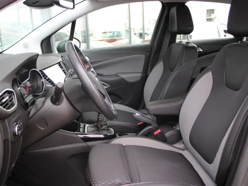 Opel Crossland 1.2 Turbo Innovation uit 2020, foto 19