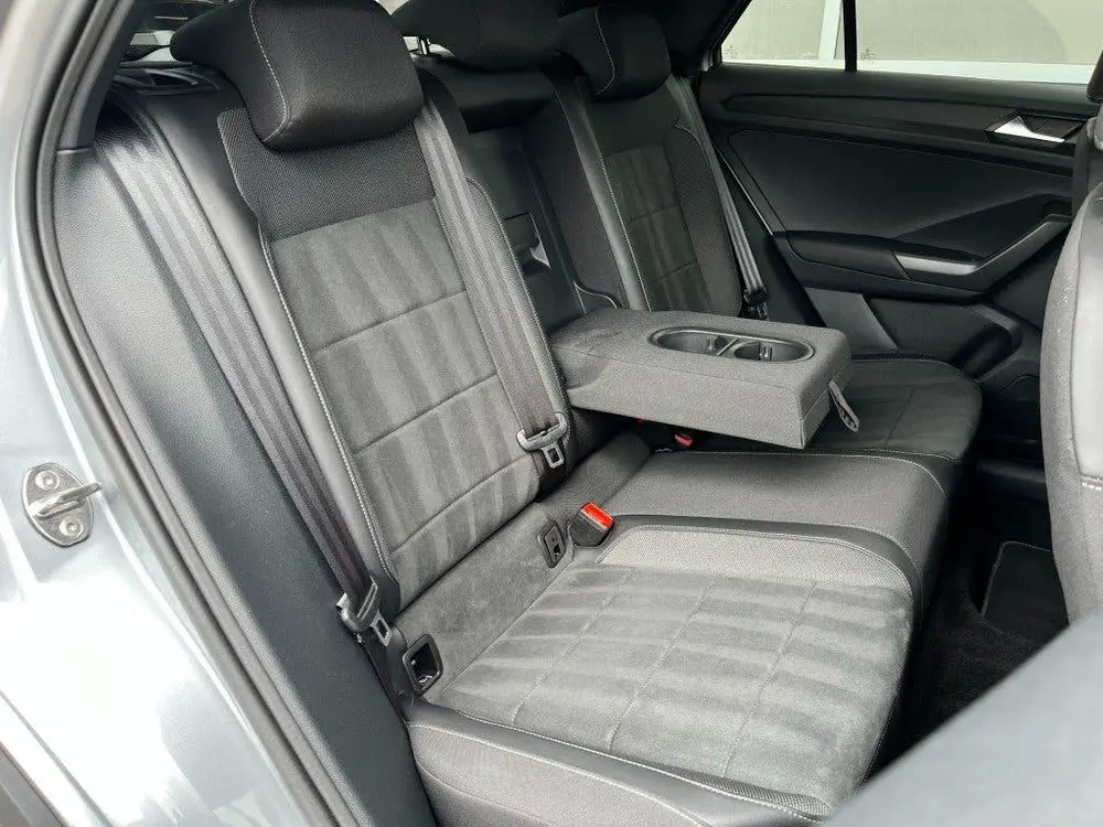 Volkswagen T-Roc 1.5 TSi DSG R-LINE - AFN. TREKH. - CAMERA uit 2025, foto 14