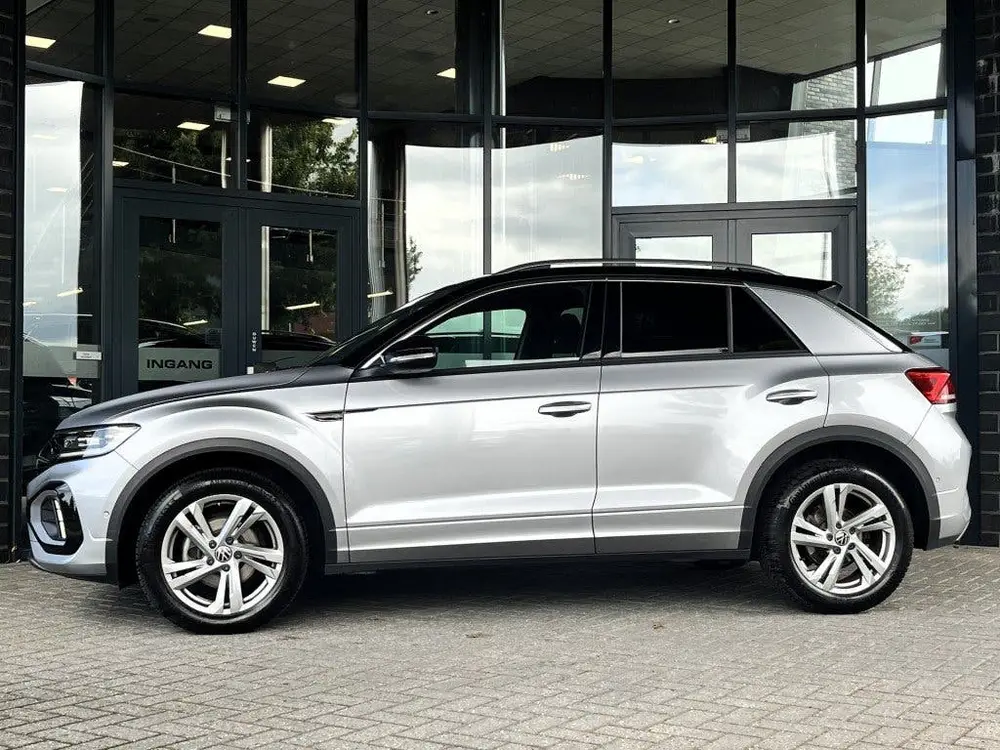 Volkswagen T-Roc 1.5 TSi DSG R-LINE - AFN. TREKH. - CAMERA uit 2025, foto 2