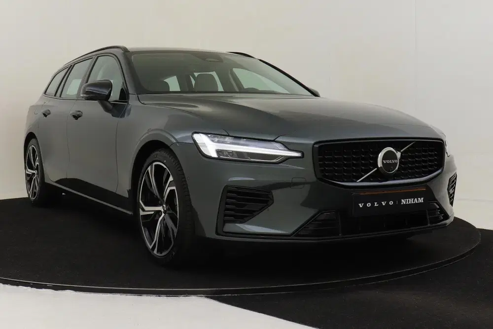 Volvo V60 T8 PLUG-IN HYBRID AWD PLUS PERFORMANCE ED. uit 2026, foto 11