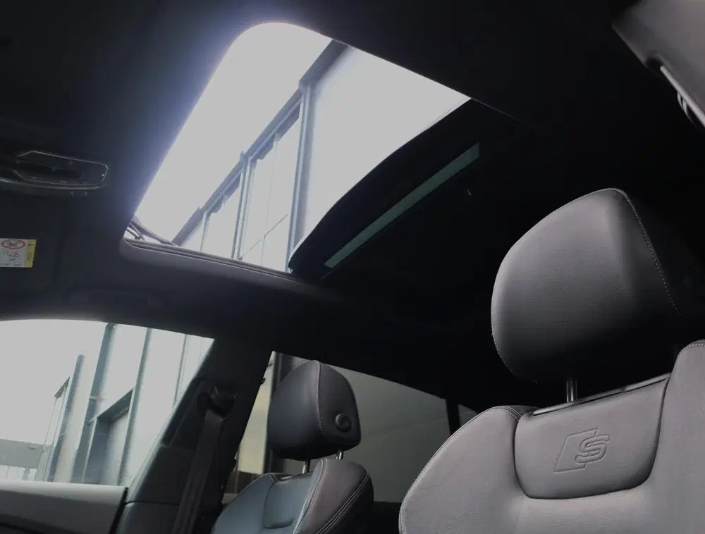 Audi Q8 55 TFSI e quattro Pro Line Advanced Compen uit 2022, foto 10