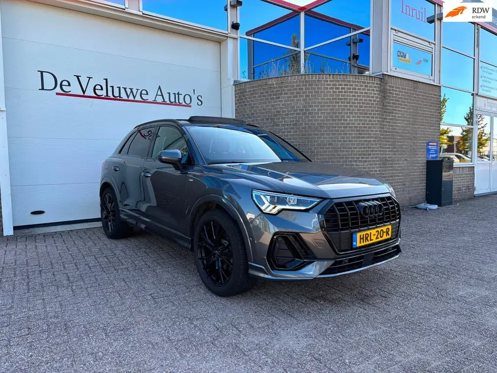 Audi Q3 35 TFSI edition one 3x S-Line|Pano|Adapt. Cruise|360 uit 2021