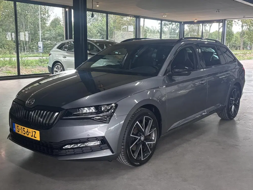 Skoda Superb 1.4 TSI iV Sportline Business uit 2023