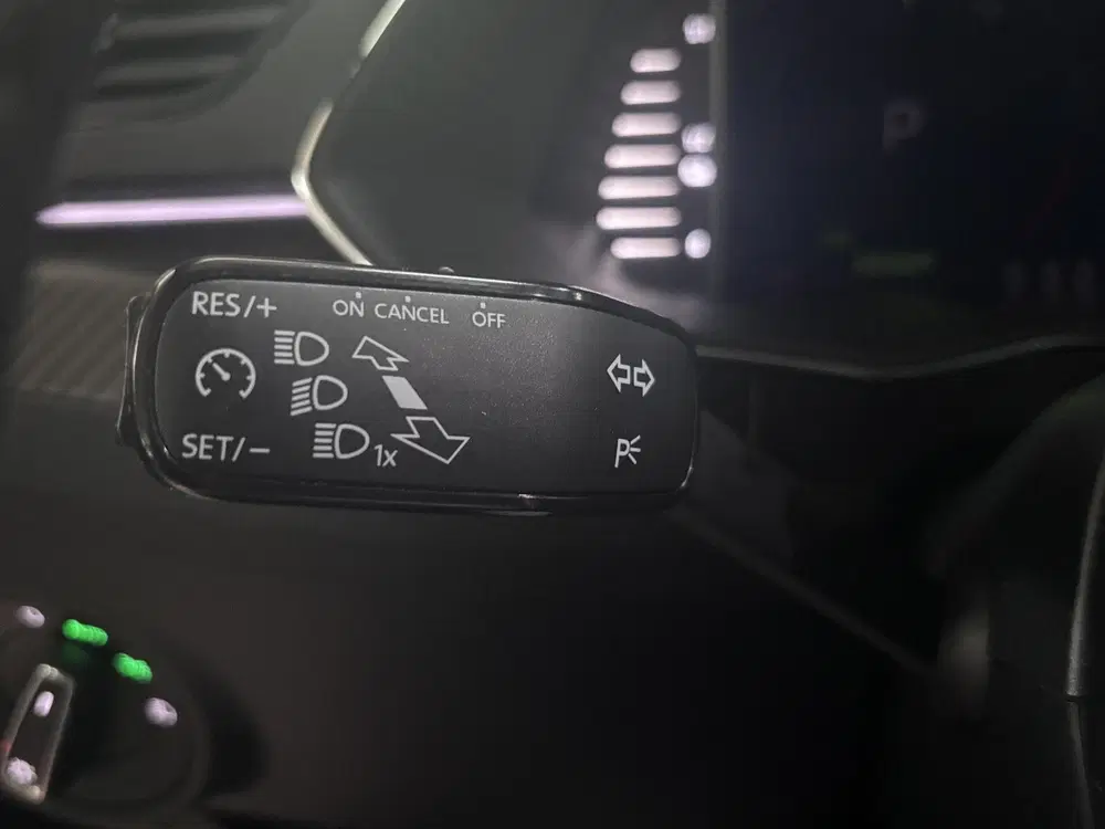 Skoda Superb 1.4 TSI iV Sportline Business uit 2023, foto 11