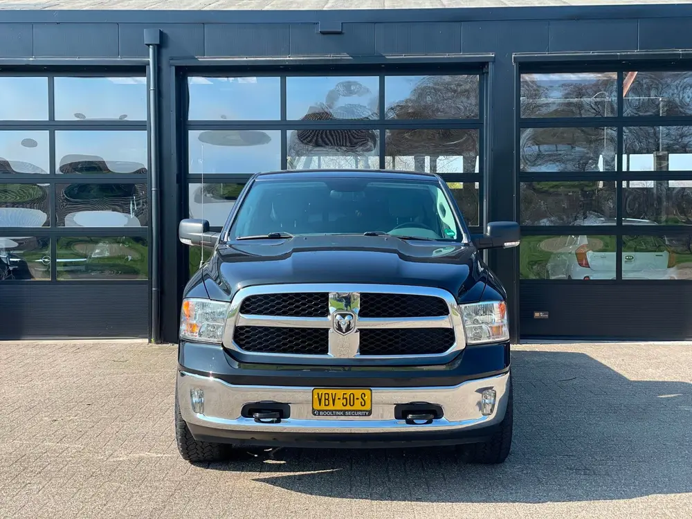 Dodge Ram 1500 5.7 V8 4x4 Crew Cab Big Horn, EX BTW uit 2019, foto 2