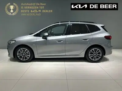 BMW 2-serie 220i 156pk Aut M Pakket Lede uit 2023