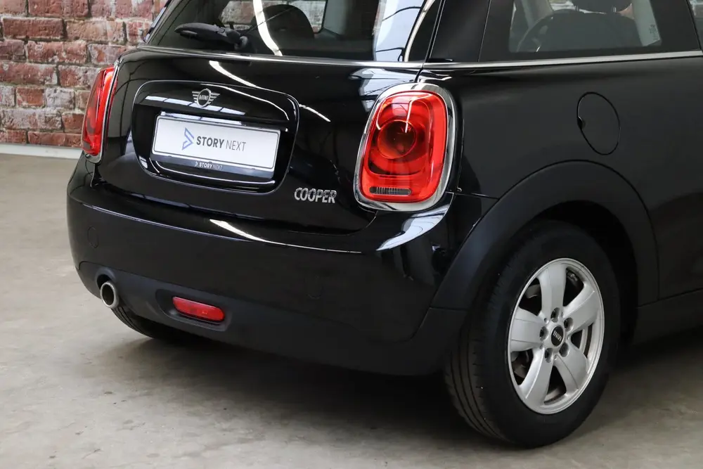 Mini Hatchback Cooper Business 3 deurs uit 2019, foto 5