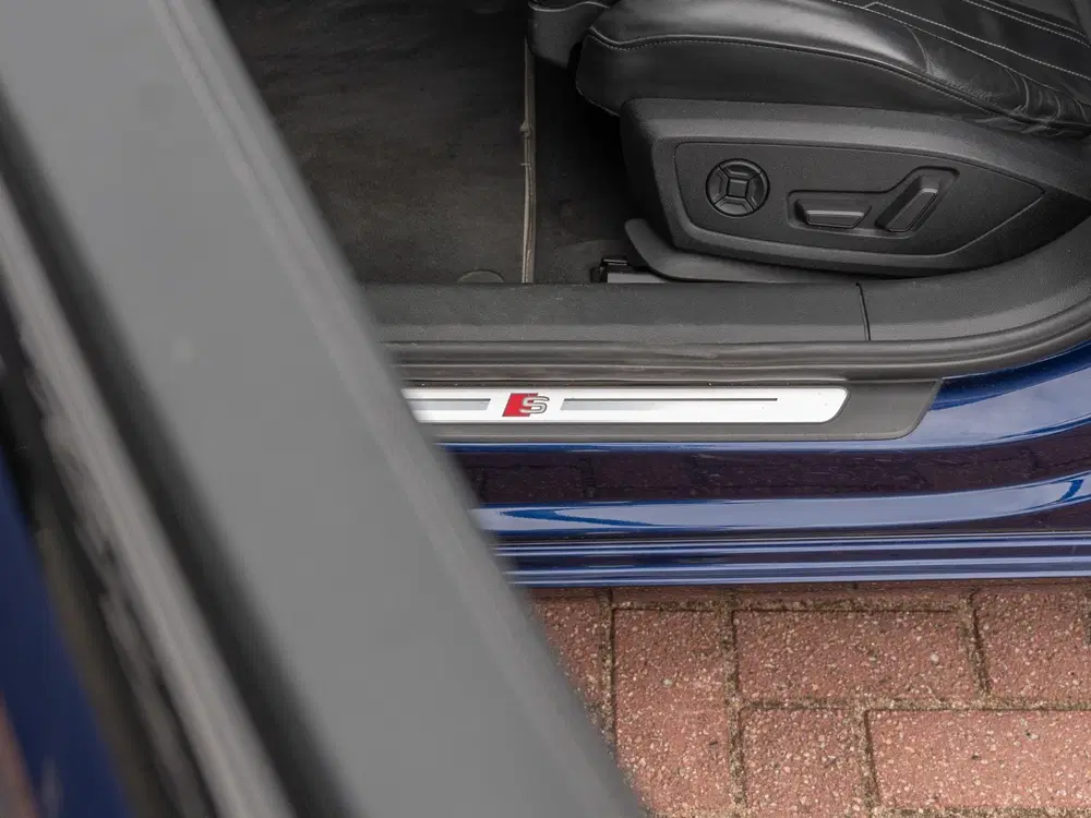 Audi A6 55 TFSI quattro Sport S line edition uit 2019, foto 14
