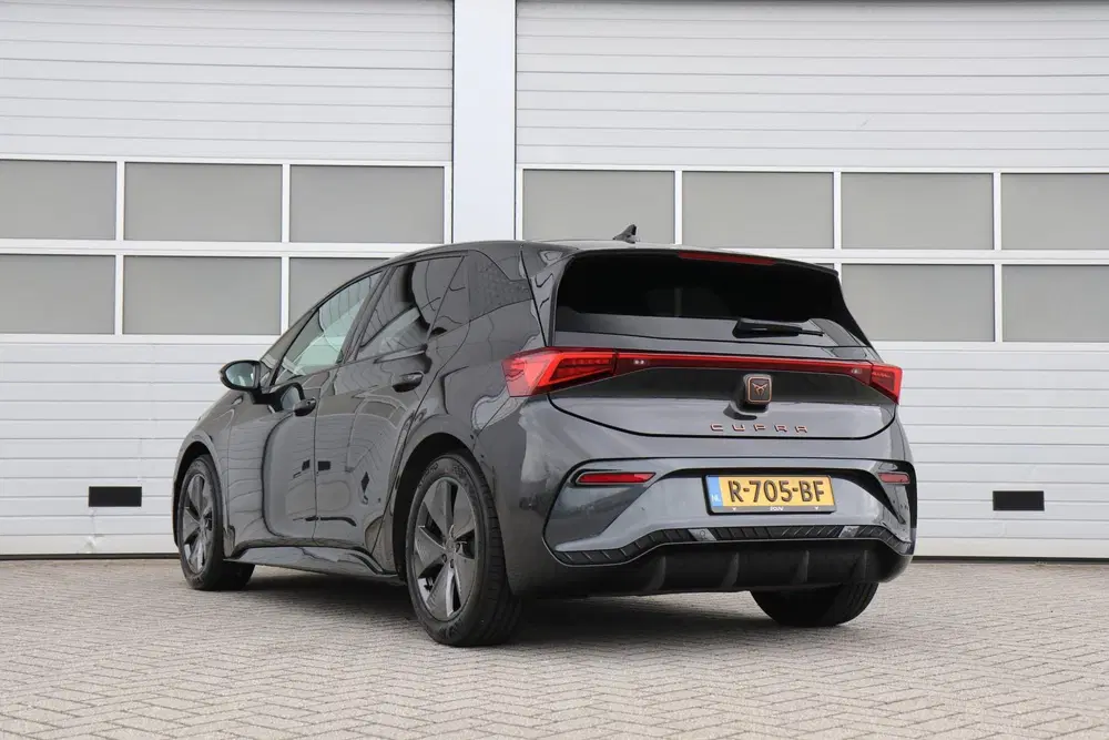 Cupra Born 204pk Essential 62 kWh uit 2022, foto 12