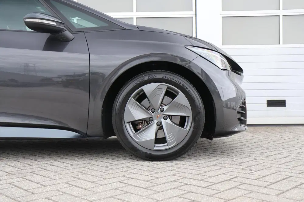 Cupra Born 204pk Essential 62 kWh uit 2022, foto 14