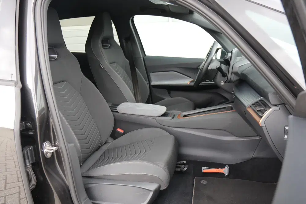 Cupra Born 204pk Essential 62 kWh uit 2022, foto 15