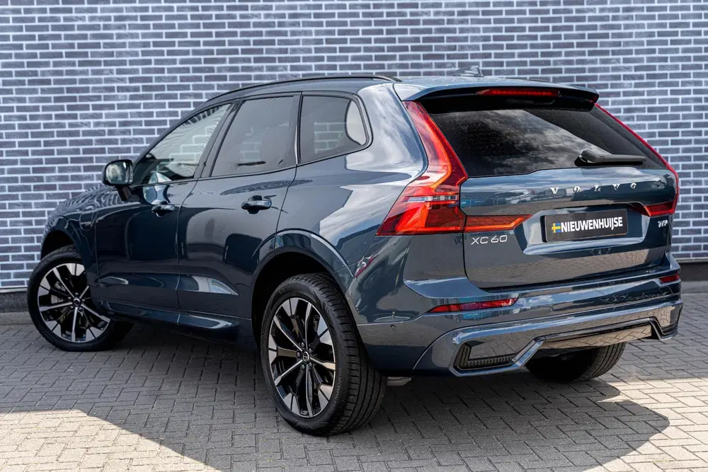 Volvo XC60 T6 350 pk Plug-in hybrid AWD Ultra Dark uit 2026, foto 12