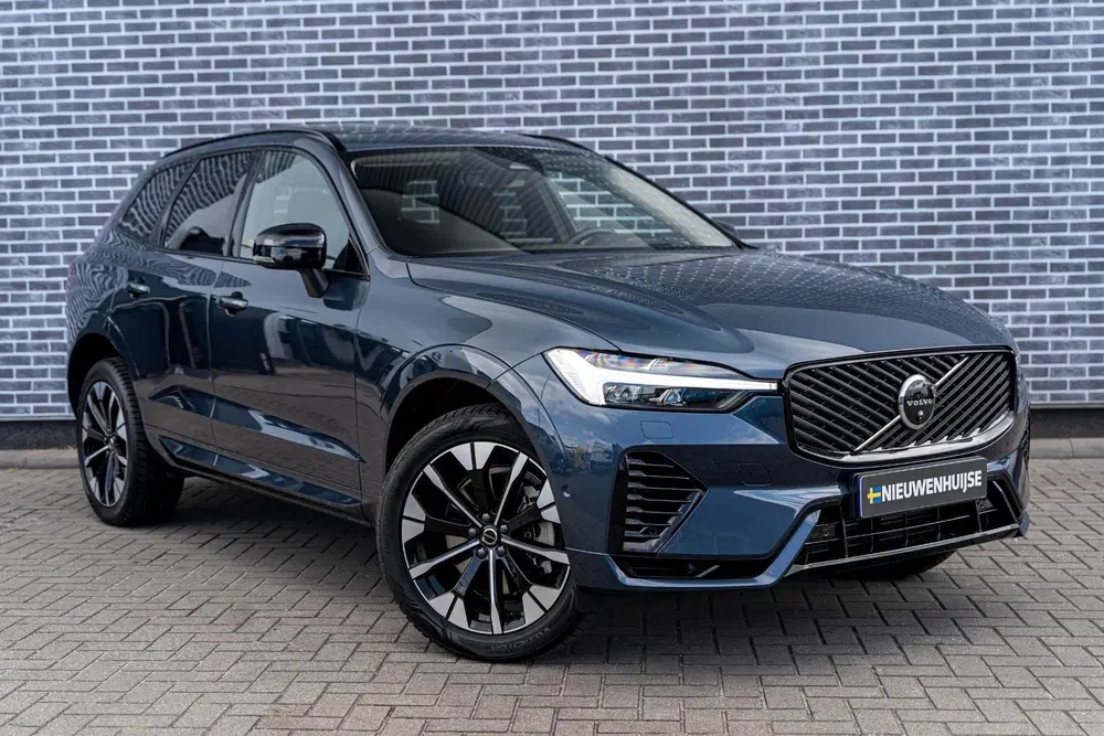 Volvo XC60 T6 350 pk Plug-in hybrid AWD Ultra Dark uit 2026, foto 3