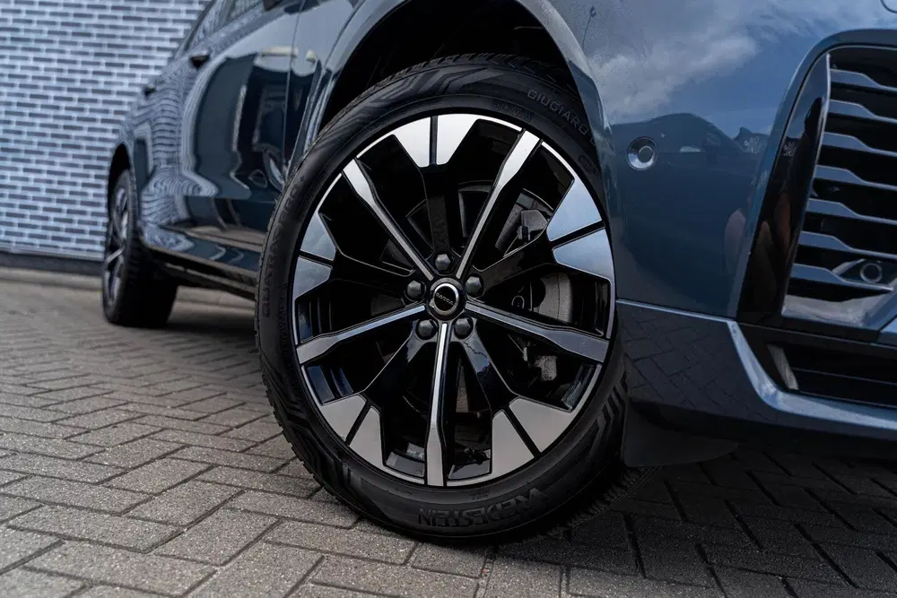 Volvo XC60 T6 350 pk Plug-in hybrid AWD Ultra Dark uit 2026, foto 5