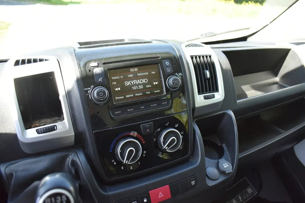 Fiat Ducato Benzine-CNG L3h2 Rolstoel 9 Pers schuifdeur uit 2019, foto 2