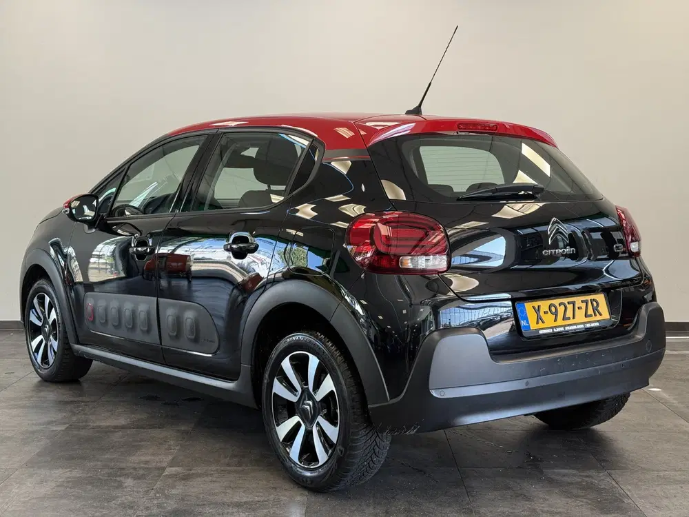 Citroën C3 1.2 PureTech S&S Shine Carplay PDC Climate uit 2020, foto 3