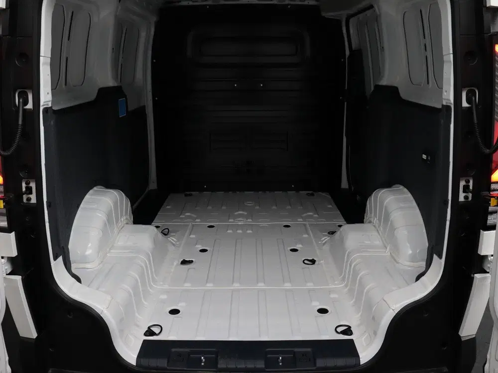 Kia PV5 L2H1 Cargo Long Range Business 71.2 kWh uit 2026, foto 8