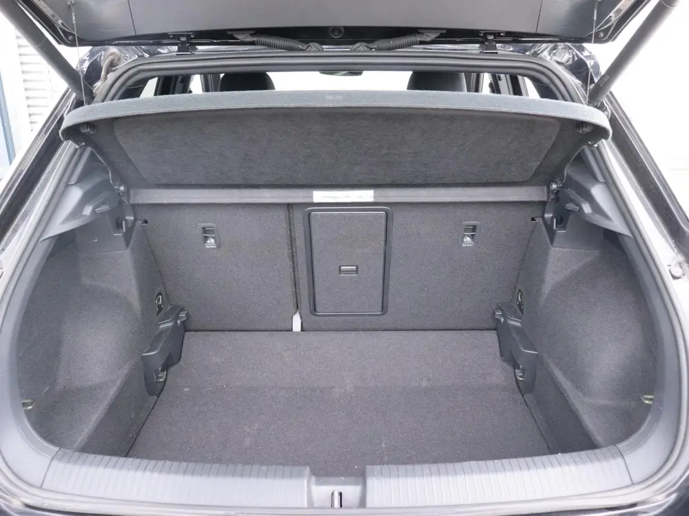 Volkswagen T-Roc 1.5 TSI Sport Business R | Afneembare Trekh uit 2021, foto 11