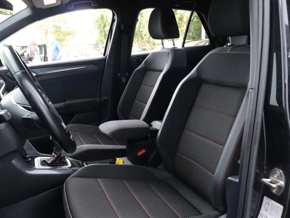 Volkswagen T-Roc 1.5 TSI Sport Business R | Afneembare Trekh uit 2021, foto 7
