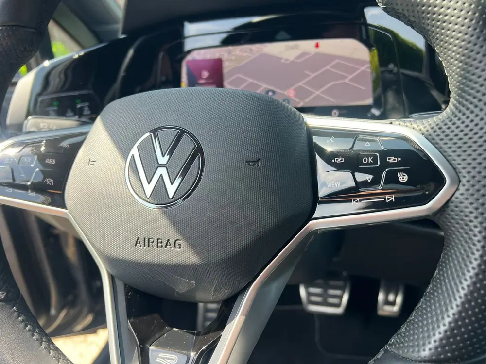 Volkswagen Golf 1.0 eTSI R line camera, virtual cockpit, cru uit 2024, foto 17