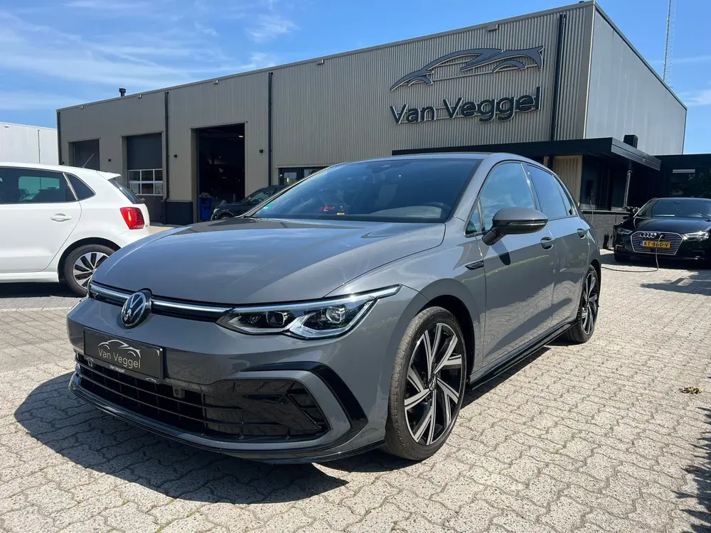 Volkswagen Golf 1.0 eTSI R line camera, virtual cockpit, cru uit 2024, foto 7