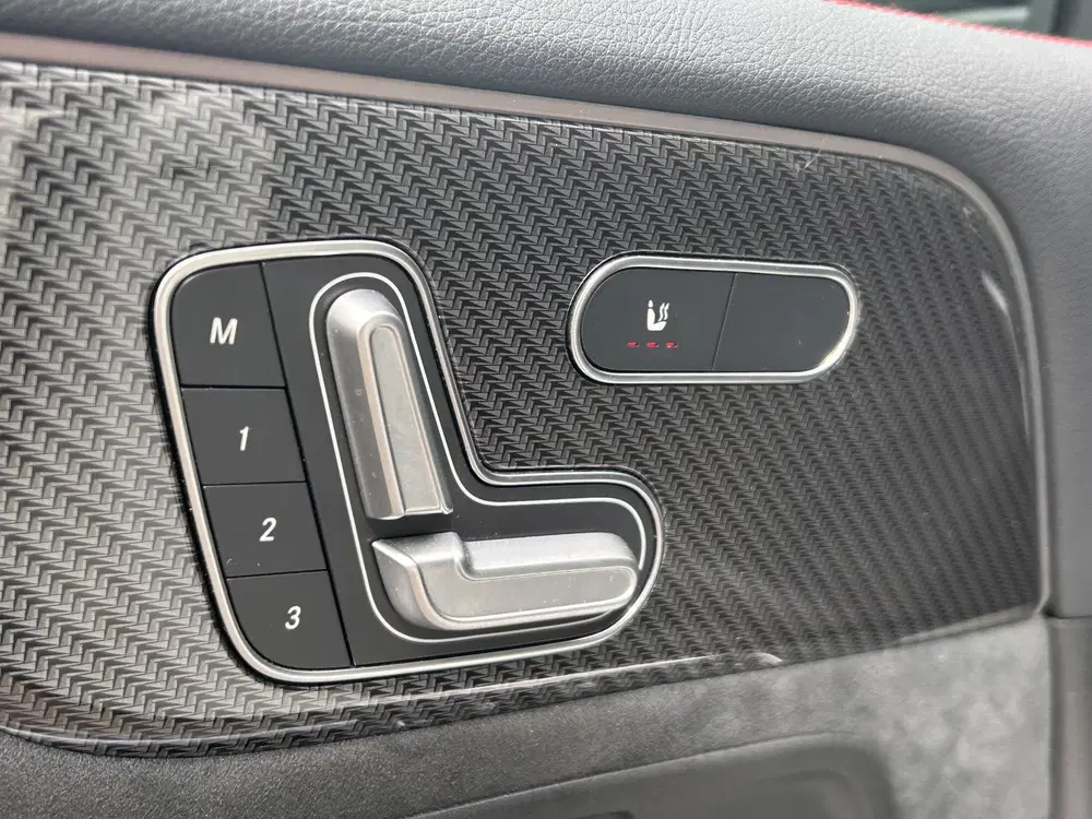 Mercedes-Benz GLB 200 Business Solution AMG uit 2021, foto 14