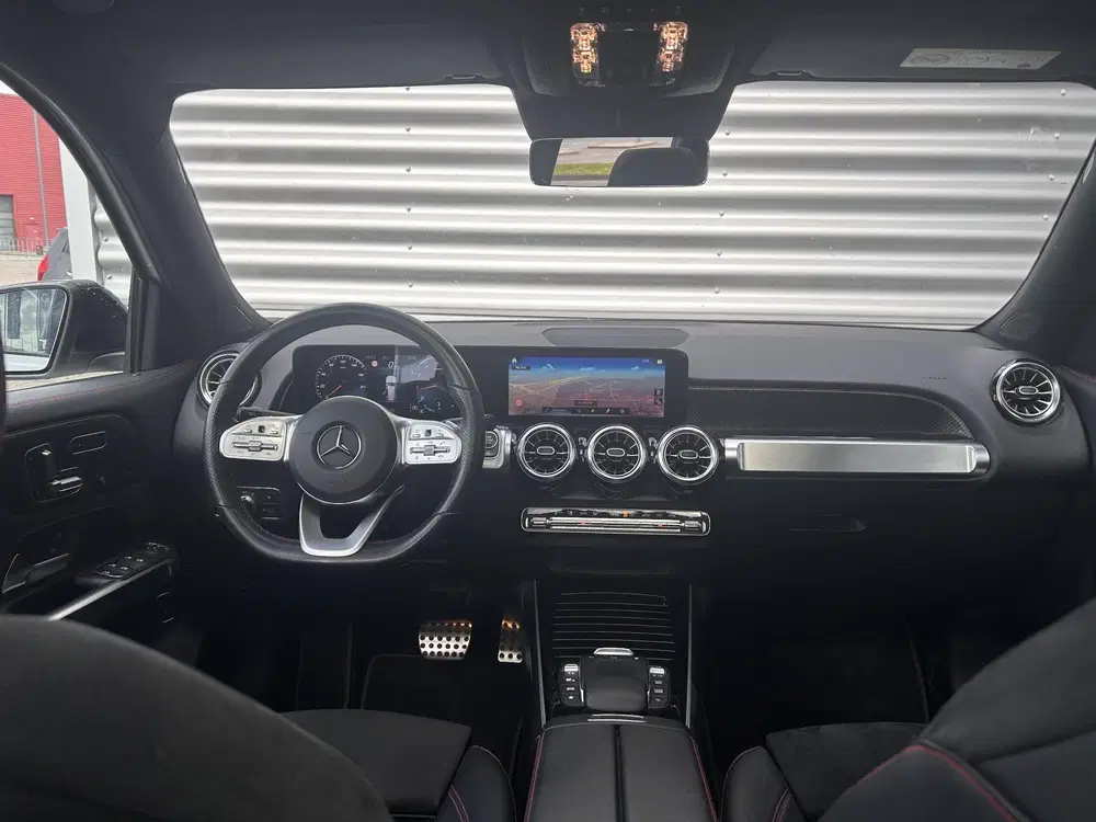 Mercedes-Benz GLB 200 Business Solution AMG uit 2021, foto 5