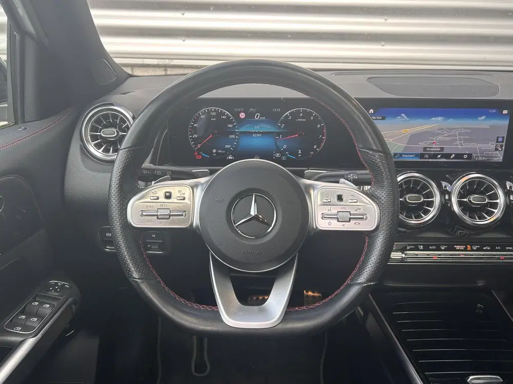Mercedes-Benz GLB 200 Business Solution AMG uit 2021, foto 9