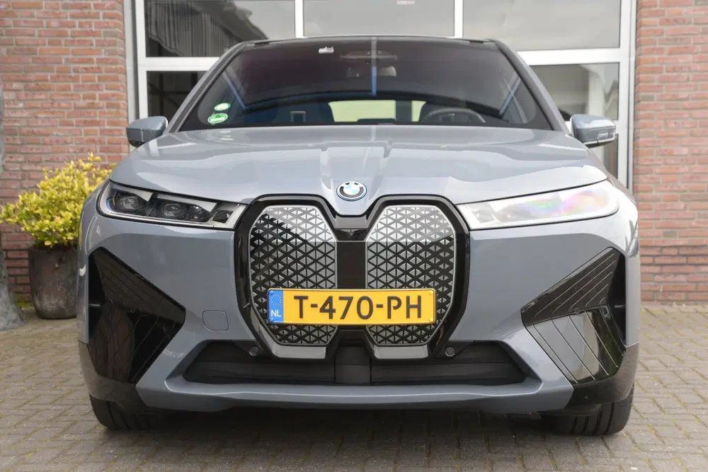 BMW iX M60 uit 2023, foto 8