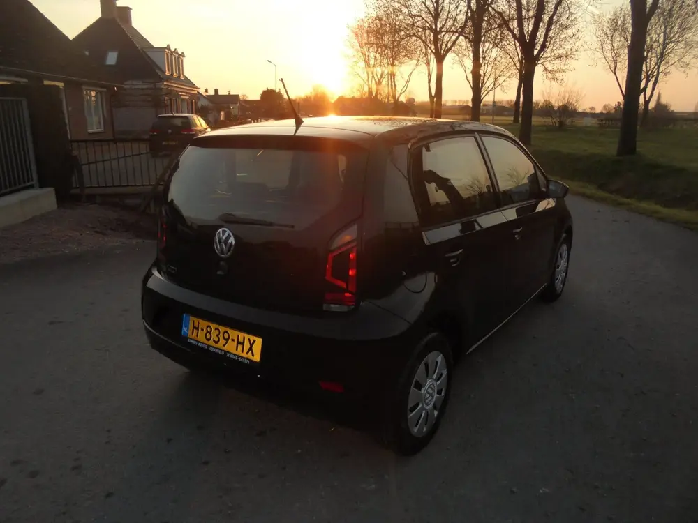 Volkswagen Up! Volkswagen Up 1.0 benzine airco 117.000km eer uit 2020, foto 3